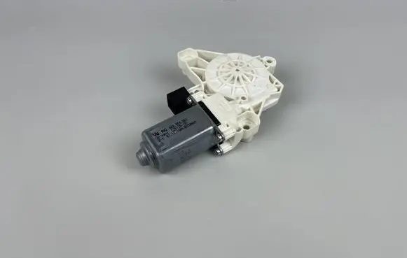 Audi e-tron Front door window regulator motor 4K0959802 C28128101