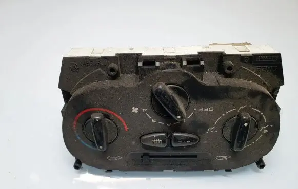 Peugeot 206 Climate control unit 64138