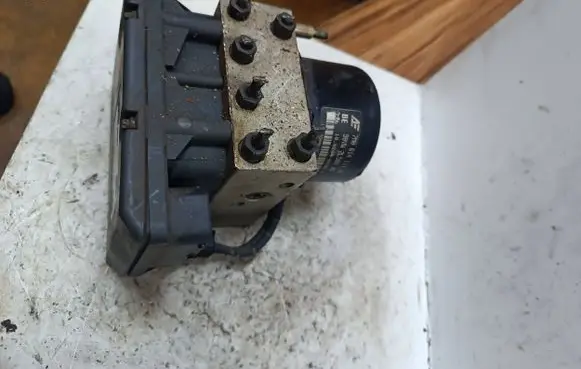 Volkswagen Golf IV ABS Pump 1J0907379G 10094903103 FMR9014204