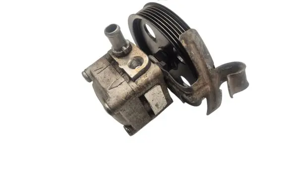 Volvo XC70 Power steering pump 555020 901321
