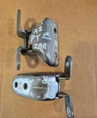 Rear door hinge set