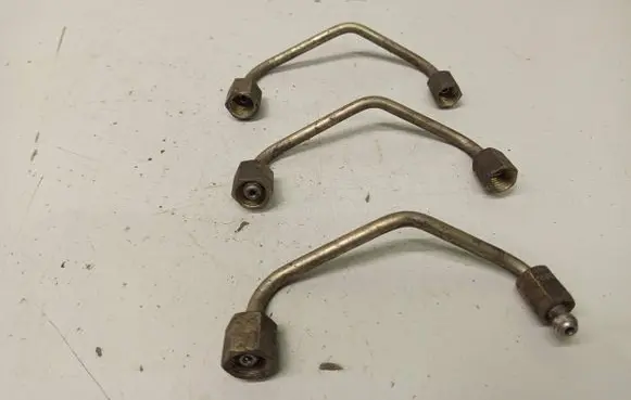 Audi A4 S4 B7 8E 8H Fuel injector supply line/pipe 