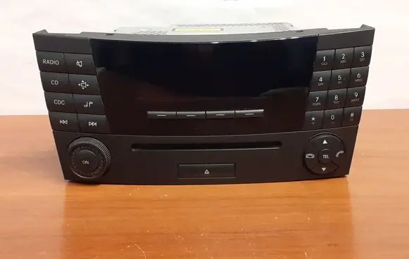 Mercedes-Benz E W211 CD/DVD changer A2118701189 6761