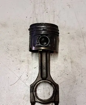 BMW 1 E81 E87 Piston 0840BB