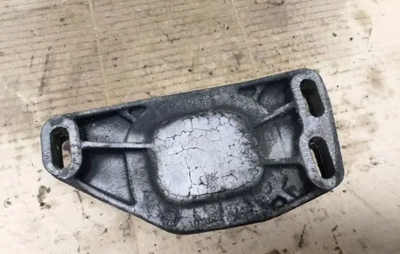 Volkswagen PASSAT B5.5 Other engine bay part