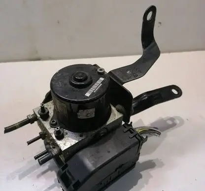 Ford Fiesta Dash center air vent grill 6V5121105AE 06210214684 6214680499109