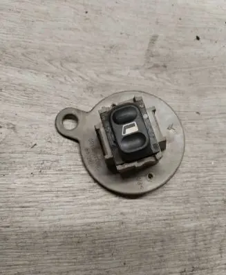 Citroen Xsara Picasso Electric window control switch 9638569180