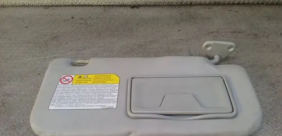 Mitsubishi Lancer VIII Sun visor