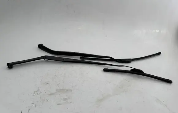 KIA EV6 Headlight wiper blade set