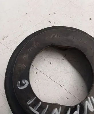 Infiniti I30 Rear coil spring rubber mount 55036 AG001