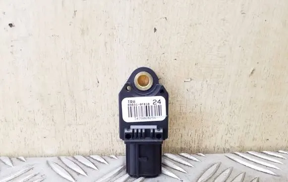 Toyota Verso Airbag deployment crash/impact sensor 898310F010