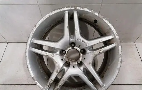 Mercedes-Benz E W211 R18 alloy rim A2114012702