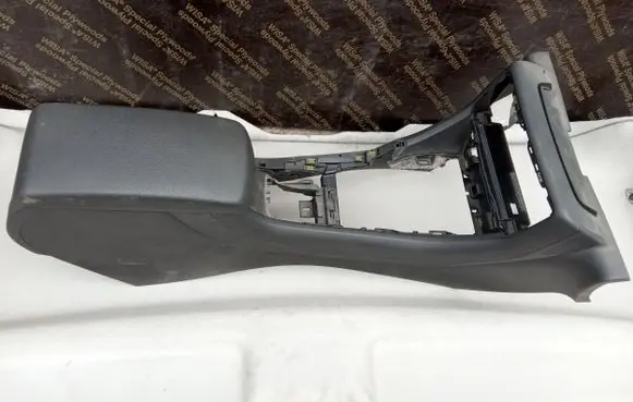 Citroen C5 Armrest 