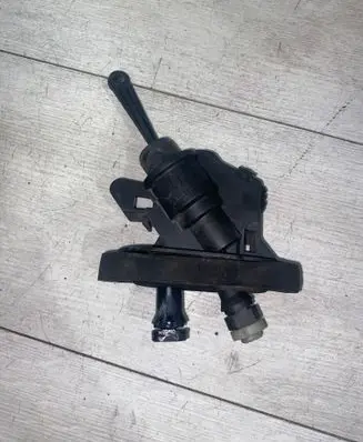 Ford Fiesta Clutch master cylinder 2S617A543AC K220104DE