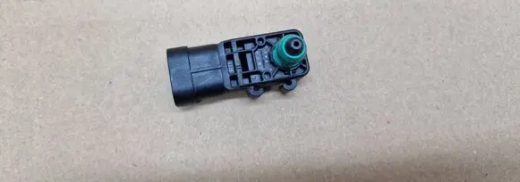 Jaguar F-Pace Turbo air boost pressure sensor 0261230561