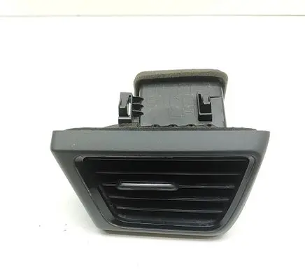 Nissan Leaf II (ZE1) Dashboard air vent grill cover trim 687615SA0B