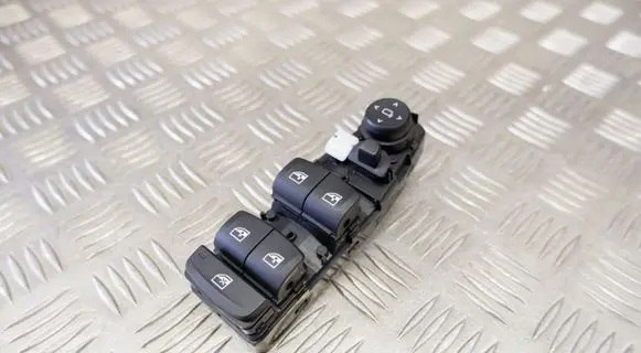 BMW 5 G30 G31 Electric window control switch 6832720