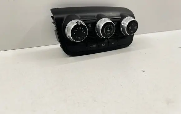 Audi TT TTS Mk2 Climate control unit