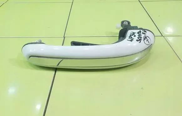 Hyundai Santa Fe Tailgate glass/window release handle 