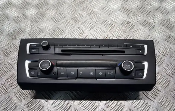 BMW 1 F20 F21 Climate control unit 