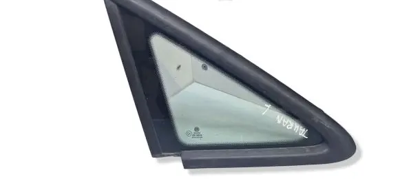Volkswagen Touran I Front triangle window/glass 43R00048