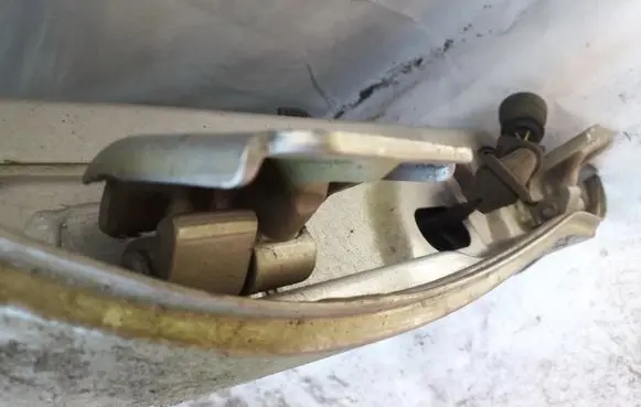 Fiat Marea Rear door lower hinge