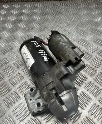 BMW X3 F25 Starter motor 8570383