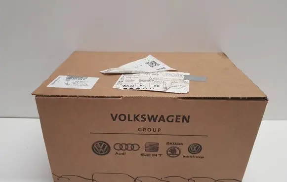 Audi RS4 Fuel tank cap 8W0809906C
