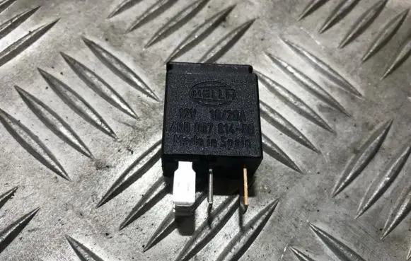 Volvo V70 Other relay 9441161 4rd00781400