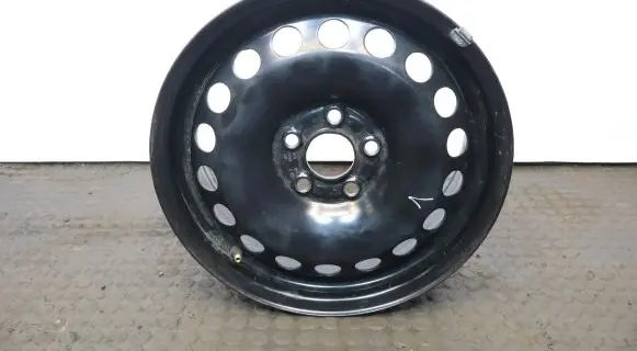 Skoda Rapid (NH) R15 steel rim 