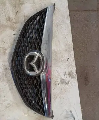 Mazda 6 Front bumper upper radiator grill GJ6A50712