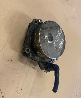 Opel Astra H Vacuum pump 55205446 08T2482126