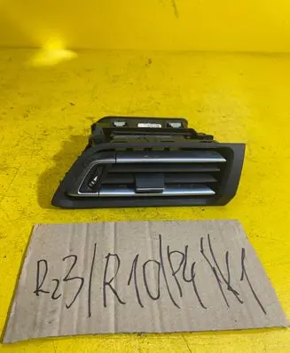 Peugeot 308 Dash center air vent grill RZ3R10P4K1