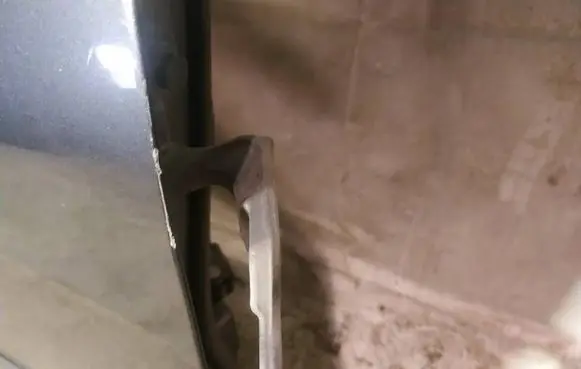 Ford C-MAX I Front door upper hinge 
