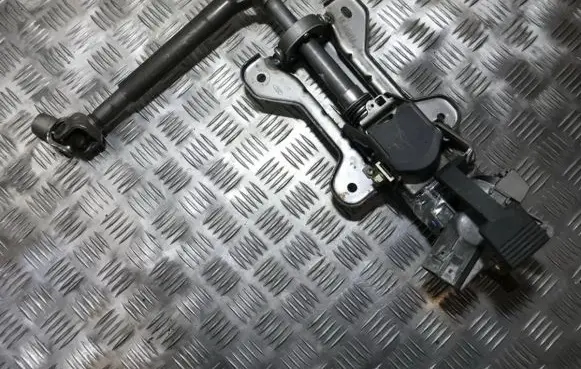 Ford Fusion Steering wheel axle c7y2c