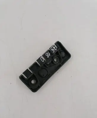 Volvo XC90 Fender mounting bracket 31378134