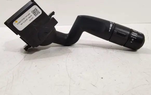 Land Rover Freelander 2 - LR2 Wiper control stalk 6G9N3F973HA