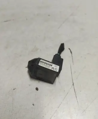 Peugeot 307 Airbag deployment crash/impact sensor 9646768980 604288200 06014BT225406