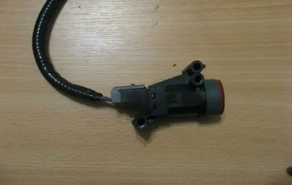 Lincoln Navigator Fuel cut-off switch 