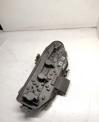 Volkswagen Transporter - Caravelle T5 Tail light bulb cover holder 7H0945258A