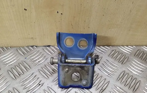 Peugeot 307 Front door upper hinge
