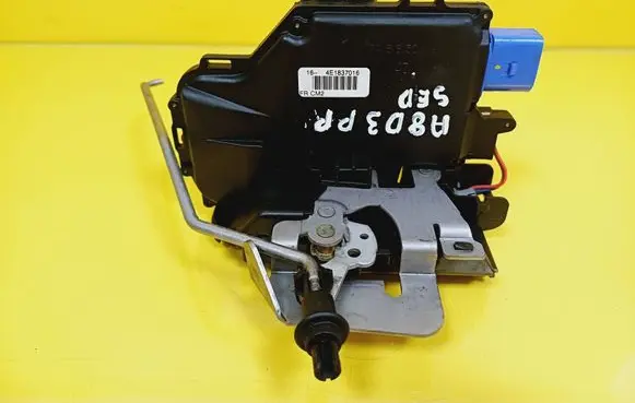 Skoda Octavia Mk2 (1Z) Front door lock 3D1837016AC