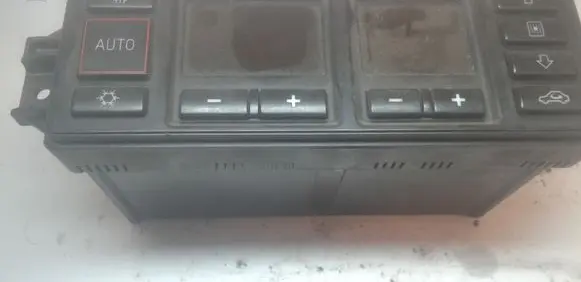 Audi A4 S4 B5 8D Climate control unit 5HB00760800 8L0820043B