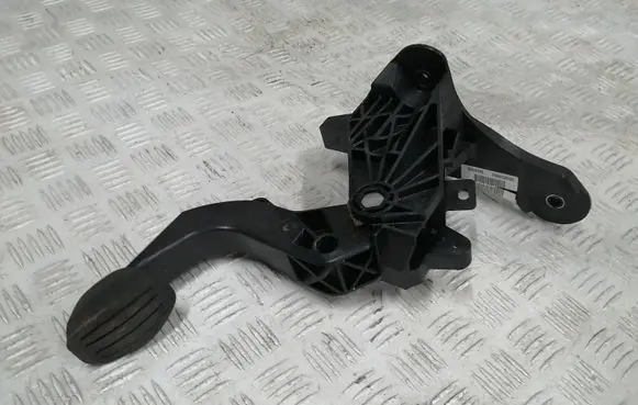 Citroen e-C3 Clutch pedal 9846497280 222501270081