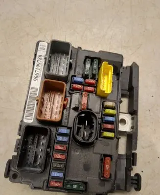 Citroen DS3 BSM Control unit 9667199780