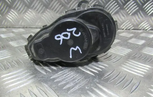 Mercedes-Benz C W206 Front Brake Caliper Pad/Carrier A0009063210