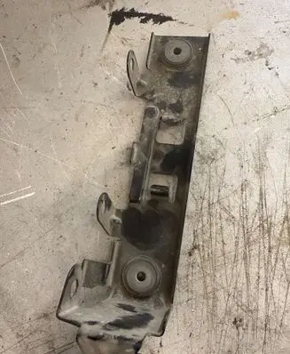 Renault Master III Fuel filter bracket/mount holder 320935104r