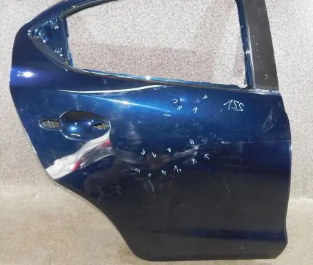 Mazda 2 Rear door