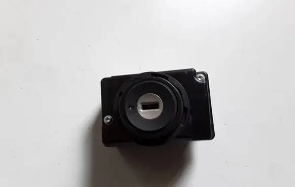 Volkswagen Touareg I Ignition lock 3D0905865