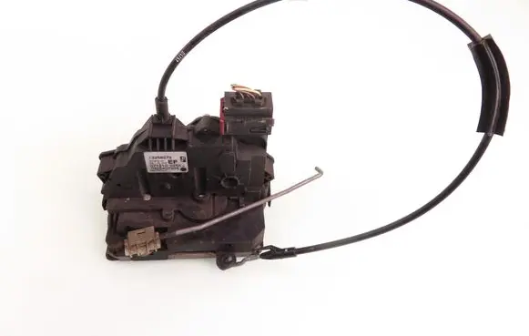 Opel Corsa D Front door lock 13258272